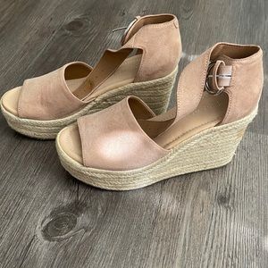 Brand new never worn Nine West wedges